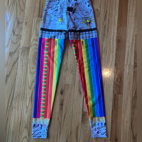 Girls terez leggings! Cool designs on the Legs. Cute and trendy. - Picture 1 of 2
